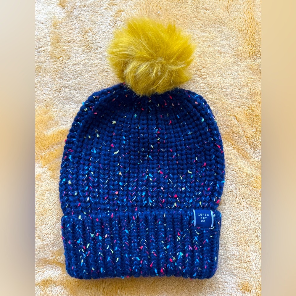 Super Dry Co. Knit Beanie with Faux Fur Pom -NWOT